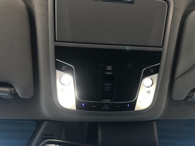 【中古】アコード DAA-CR7 ルームランプ 自社品番250679 NH788P