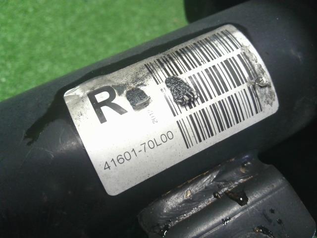 【中古】スイフト CBA-ZC32S 右 フロント ストラット サスペンション 自社品番250708 ZMT