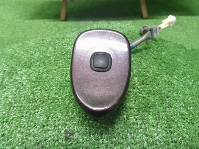 iQ DBA-KGJ10 バックドアアウターハンドル バックドアロックスイッチ 69209-74010-K0 自社品番230056