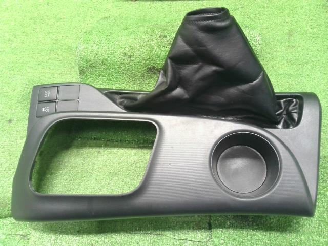 iQ DBA-KGJ10 シフトパネル CVT 58804-74020 自社品番230056