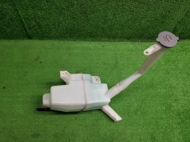 セレナ DBA-FNC26 ウォッシャータンク 28910-1VA0A 自社品番230083