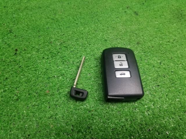 クラウン DAA-AWS210 キーレスリモコン 89904-30620 自社品番230084