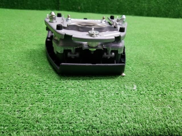 プリウスα DAA-ZVW41W ホーンパッド 45130-47120 自社品番230099