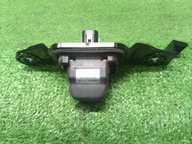 クラウン DAA-GWS204 リアカメラ バックカメラトランク取付ブラケット付 86790-30060 自社品番230