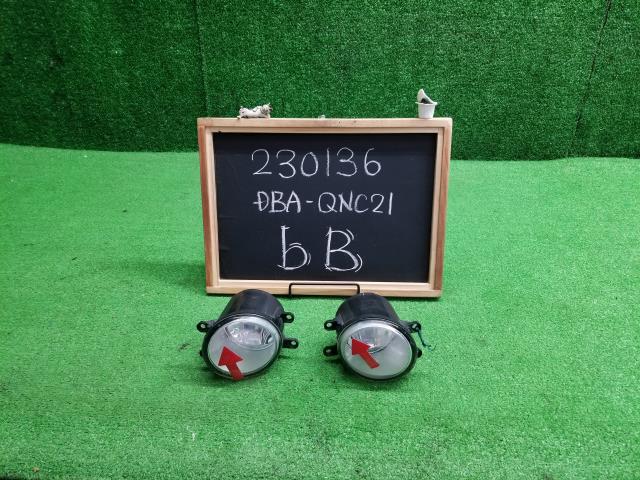 bB DBA-QNC21 左フォグランプ 右フォグライト81220-0D040 自社品番230136