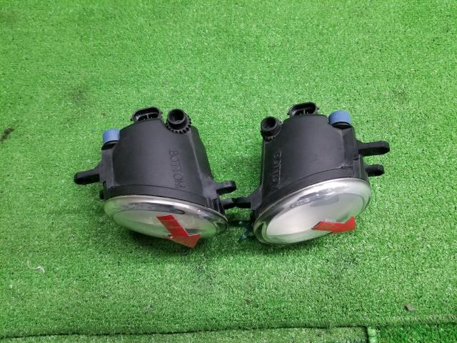 bB DBA-QNC21 左フォグランプ 右フォグライト81220-0D040 自社品番230136