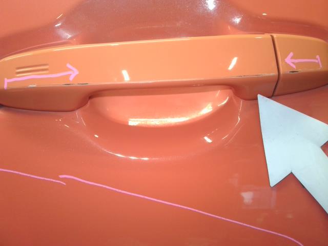 アクア DAA-NHP10 左フロントドア 67002-52540 自社品番230138