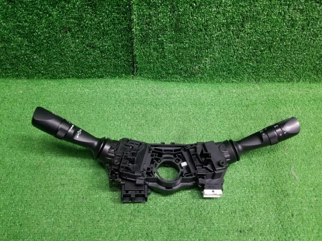 カムリ DAA-AVV50 ディマースイッチ コンビネーション 84652-33470 自社品番230148