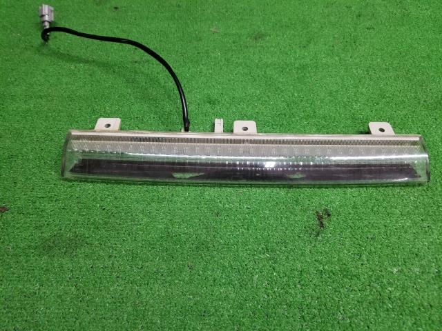 セレナ DBA-CC25 ハイマウントストップランプ 265902-CY82C 自社品番230150