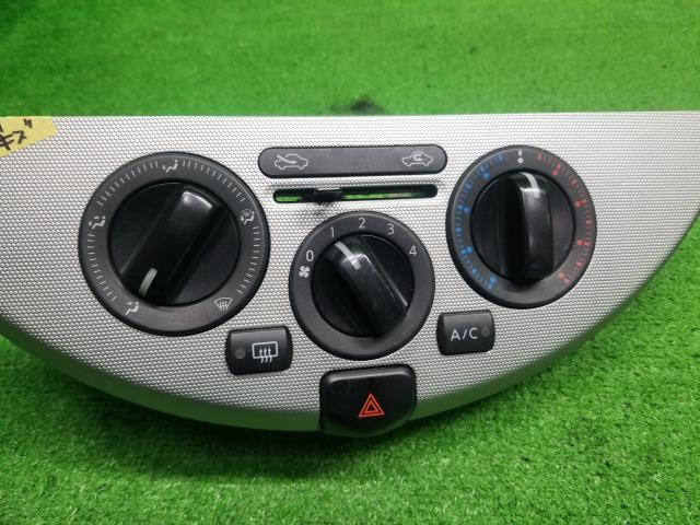 ノート DBA-E11 エアコンスイッチパネル 自社品番230209