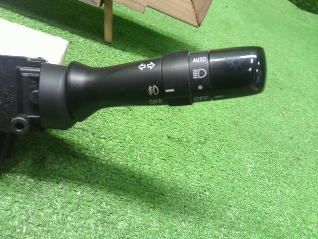 ウィッシュ DBA-ZGE25W ディマースイッチ コンビネーション 84652-42130 自社品番230255