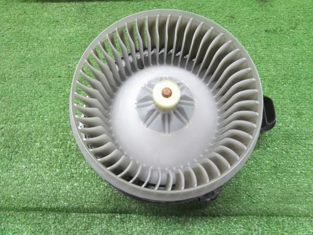 ウィッシュ DBA-ZGE25W ヒーターブロアモーター ヒーターモーター 87130-12531 自社品番230255