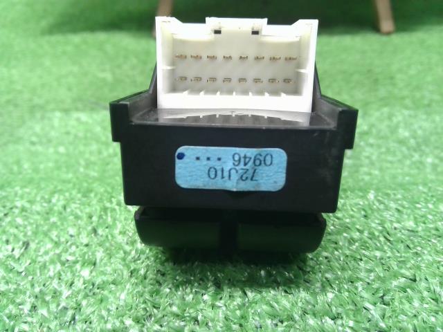 ワゴンR DBA-MH21S パワーウインドウスイッチ 37990-72J10 自社品番230258