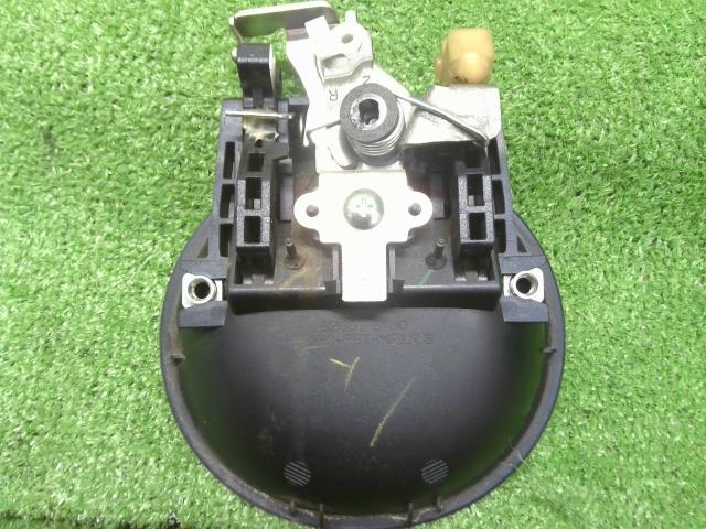 モコ DBA-MG22S 右リアアウターハンドル 82606-4A01L 自社品番230329
