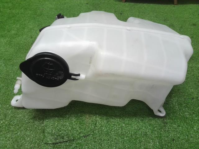 ハイエース LDF-KDH206K ウォッシャータンク 85315-26100 自社品番230336