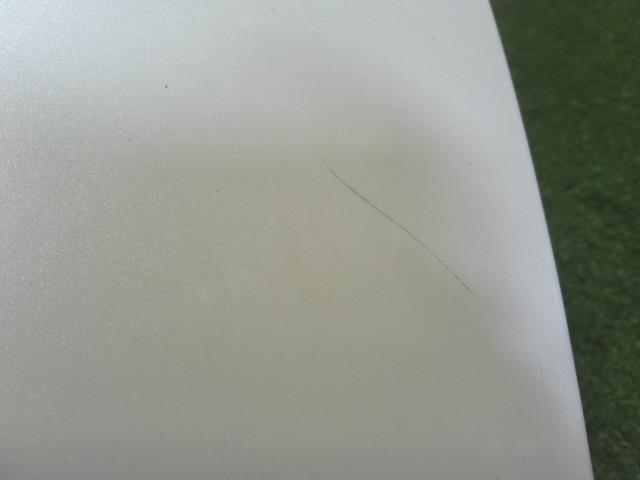 リーフ ZAA-ZE1 バックドア　リアゲートドアパネル　ワイパー　スポイラー　ハイマウント K010M-5SKAB 自社品番250002　色XBK