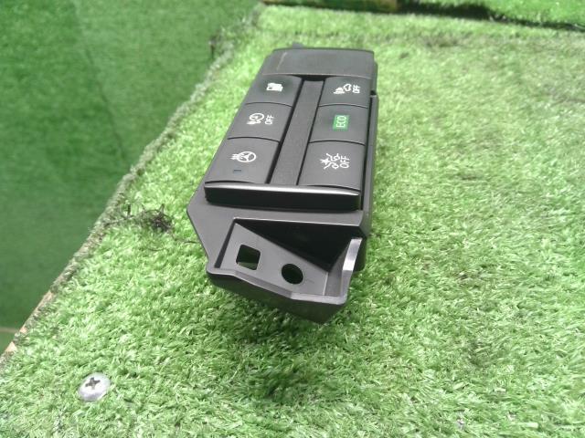 リーフ ZAA-ZE1 運転席スイッチパネル 25198-5SA0A 自社品番250002