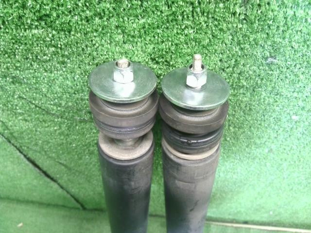 ハスラー 5AA-MR92S リアストラット　ショック　左右　スプリング　バネ 41810-59S10 自社品番250011