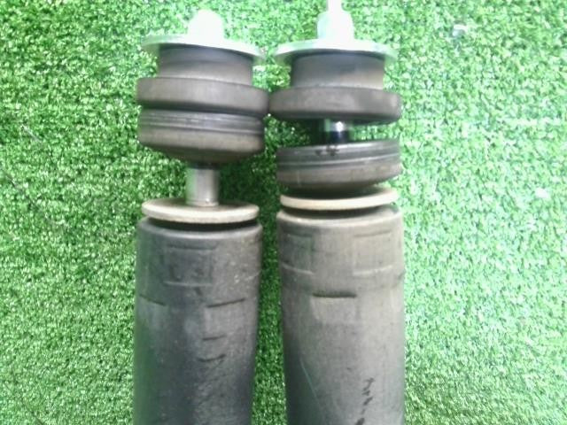 ハスラー 5AA-MR92S リアストラット　ショック　左右　スプリング　バネ 41810-59S10 自社品番250011