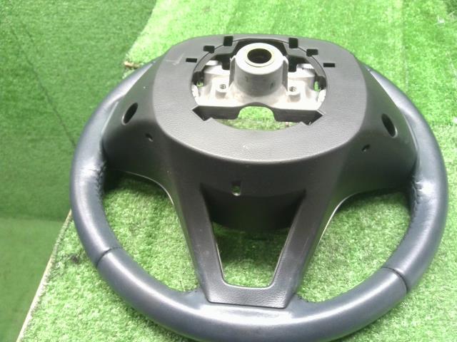 ハスラー 5AA-MR92S ステアリングホイール ハンドル レザー　48110-59SC0-GJL 自社品番250011