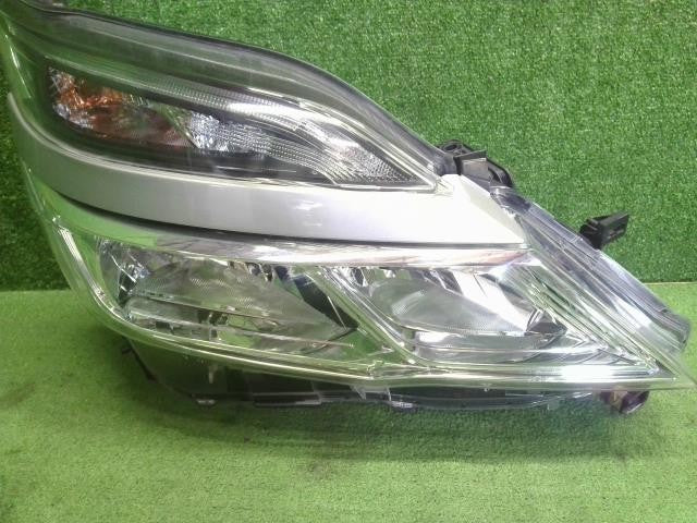 セレナ DAA-GNC27 右 運転席側 ヘッドランプ  ヘッドライト コイト212-23720 26010-5TA0A 自社品番250012