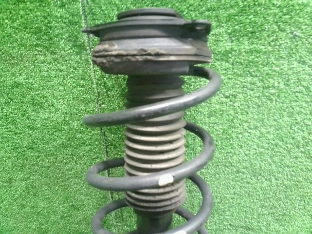 セレナ DAA-GNC27 左フロントストラット　左Fストラット　トキコ1A14165-B　 E4303-5TB0C 自社品番250012