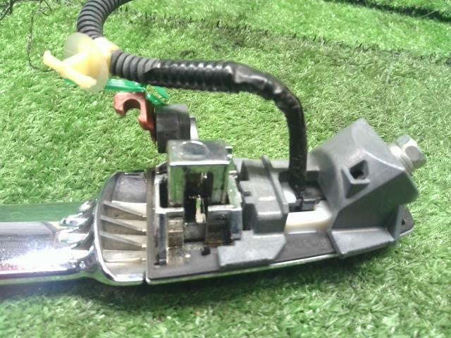 Ｎ−ＢＯＸ DBA-JF1 右フロントドアアウターハンドル 運転席側　72140-TY0-N51 自社品番250033