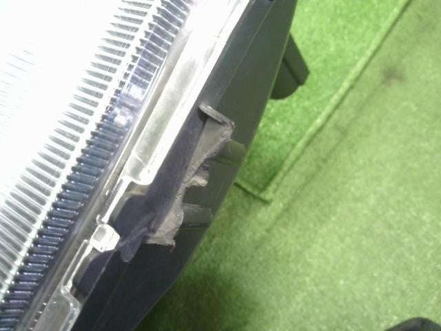 エブリィ EBD-DA17V 右ヘッドランプ　右ヘッドライト　運転席側　LE14C6327　 35120-64P01 自社品番250034