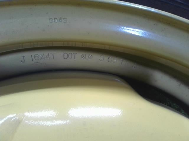 スペア 中古 ダンロップ タイヤホイール 08年 04周目 1本 純正 T125/70D16 J16×4T 5穴 100 プレミオ外し(250036)