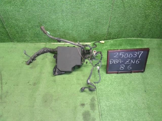 ８６ DBA-ZN6 ヒューズボックス エンジンルーム側ジャンクションボックス ハーネス付き　自社品番250037