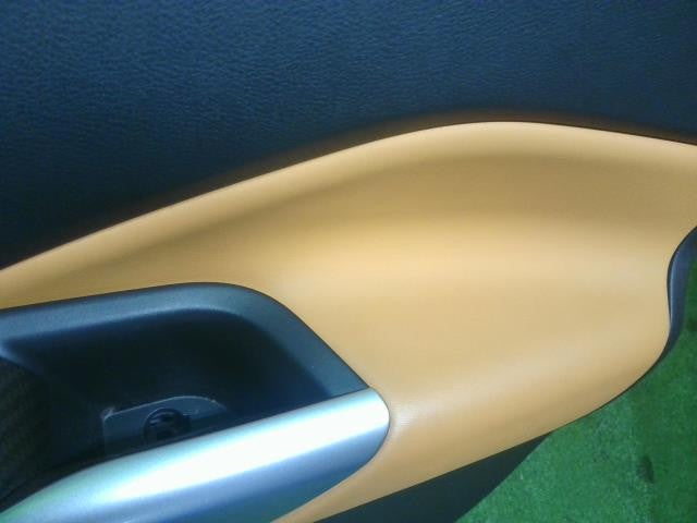 6AA-P15 キックス  右フロントドアトリム 内張り 運転席側  自社品番250038