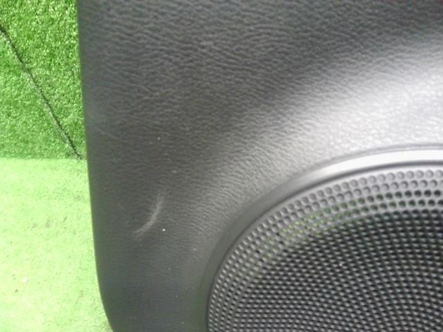 6AA-P15 キックス  右リア ドアトリム 内張り 運転席側後ろ  自社品番250038