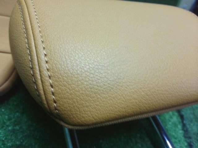 6AA-P15 キックス リアシート ヘッドレスト 左右 センター レザー 自社品番250038
