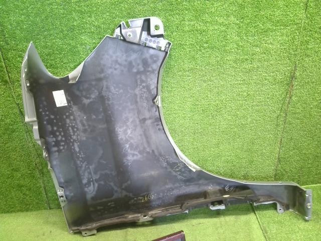 タント DBA-LA600S LA610S 左フロントフェンダー S28 助手席側　 53802-B2041 自社品番250039