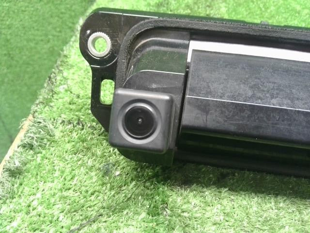 タント DBA-LA610S バックドア　リアゲート　アウターハンドル カメラ付き　69023-B2081 自社品番250039