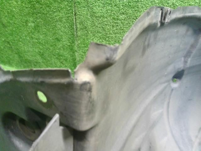 レクサス LS460 後期 DBA-USF40 左フロントインナーフェンダー ライナー 助手席側 53806-50070 自社品番250060