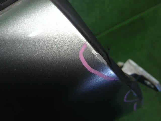 レクサス LS460 後期 DBA-USF40 右フロントドア　運転席側　 67001-50082 自社品番250060　色1J7