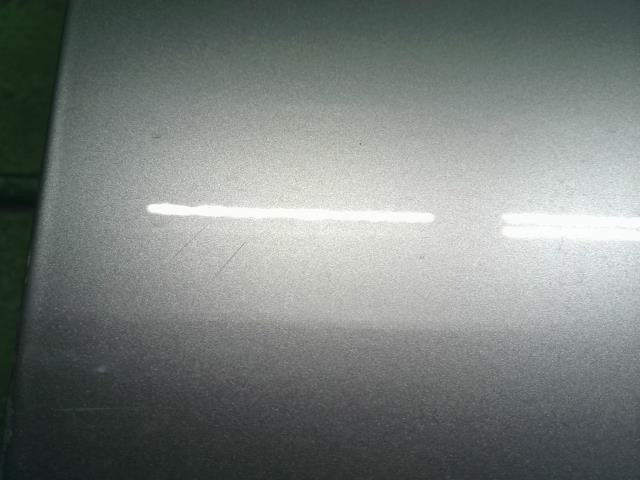 レクサス LS460 後期 DBA-USF40 右フロントドア　運転席側　 67001-50082 自社品番250060　色1J7