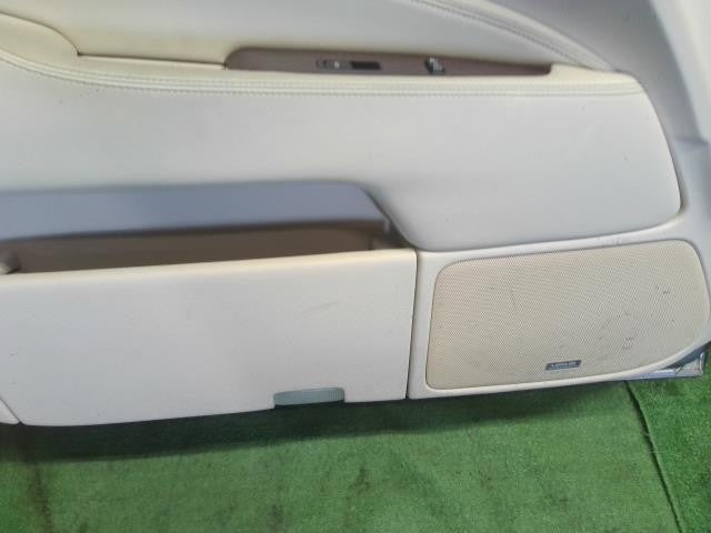 レクサス LS460 後期 DBA-USF40 左フロントドア　助手席側 67002-50082 自社品番250060　色1J7