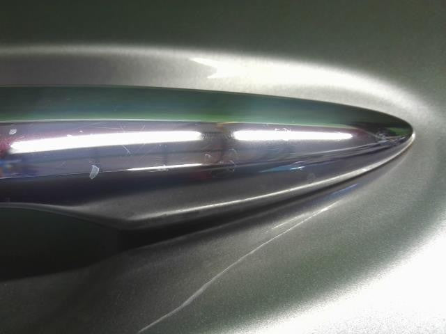 レクサス LS460 後期 DBA-USF40 右リアドア　運転席側後ろ　 67003-50060 自社品番250060　色1J7