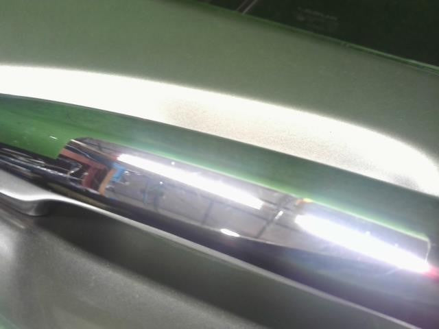 レクサス LS460 後期 DBA-USF40 左リアドア　助手席側後ろ 67004-50060 自社品番250060　色1J7