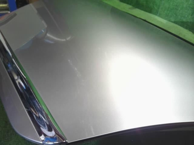 レクサス LS460 後期 DBA-USF40 左リアドア　助手席側後ろ 67004-50060 自社品番250060　色1J7