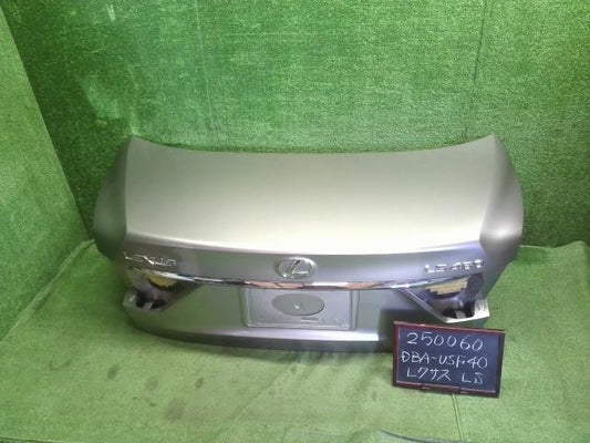 レクサス LS460 後期 DBA-USF40 トランクリッド 64401-50340 自社品番250060　色1J7
