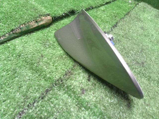 レクサス LS460 後期 DBA-USF40 純正　ルーフアンテナ　シャーク　 86760-53100 自社品番250060