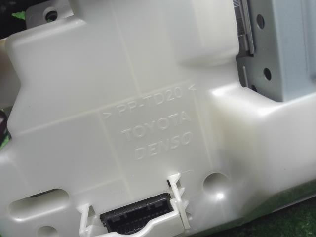 レクサス LS460 後期 DBA-USF40 スピードメーター デジタル　83801-50B40 自社品番250060