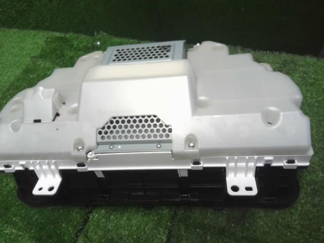 レクサス LS460 後期 DBA-USF40 スピードメーター デジタル　83801-50B40 自社品番250060