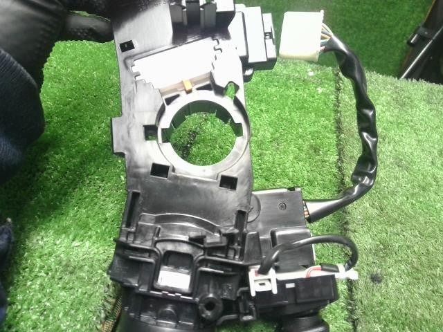 レクサス LS460 後期 DBA-USF40 ディマースイッチ　コンビネーション ライトSW　ワイパーSW　84140-50220 自社品番250060