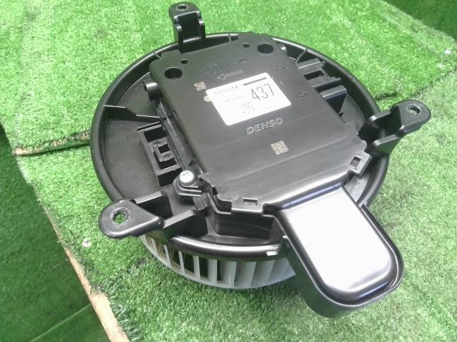 レクサス LS460 後期 DBA-USF40 ヒーターブロアモーター　ヒーターモーター 87103-50151 自社品番250060