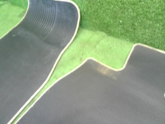 レクサス LS460 後期 DBA-USF40 純正フロアマット 1台分 ロゴ入 フロント リア 運転席 助手席 自社品番250060