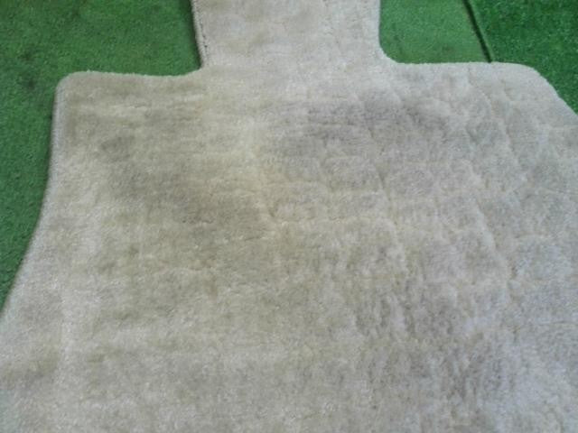 レクサス LS460 後期 DBA-USF40 純正フロアマット 1台分 ロゴ入 フロント リア 運転席 助手席 自社品番250060